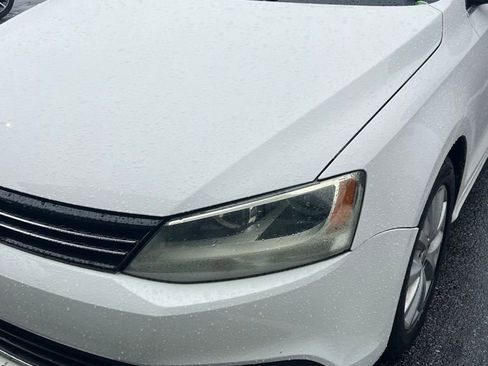 Used 2013 Volkswagen Jetta SE FWD image 6