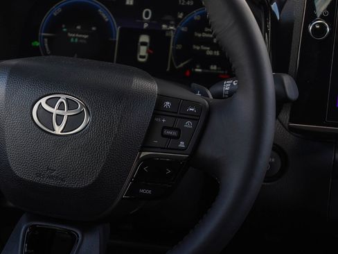 New 2026 Toyota Camry XSE FWD image 19