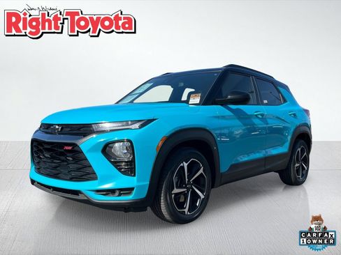Used 2022 Chevrolet TrailBlazer RS FWD image 1