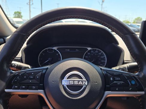 Used 2023 Nissan Altima 2.0 SR FWD image 37