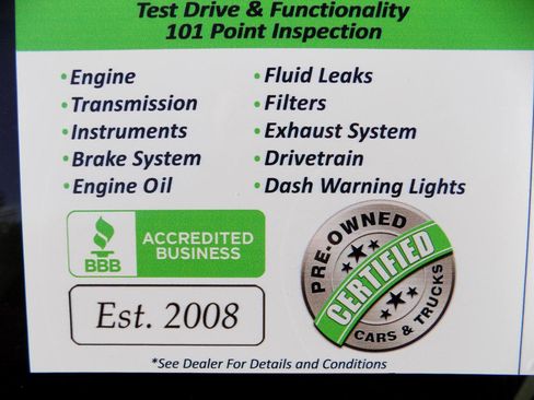 Used 2017 Chrysler Pacifica Touring-L Plus w/ Tire & Wheel Group image 21