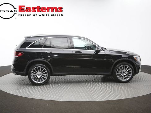 Used 2022 Mercedes-Benz GLC 300 4MATIC w/ AMG Line image 46