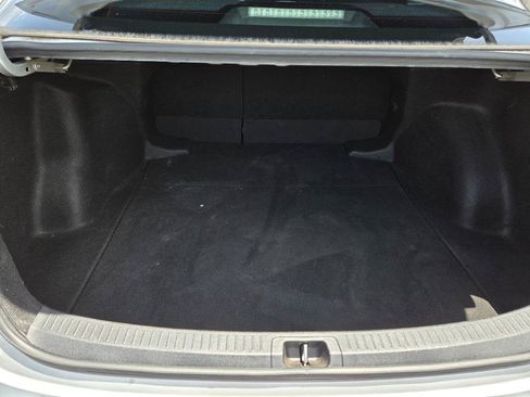 Used 2022 Toyota Corolla LE FWD image 9