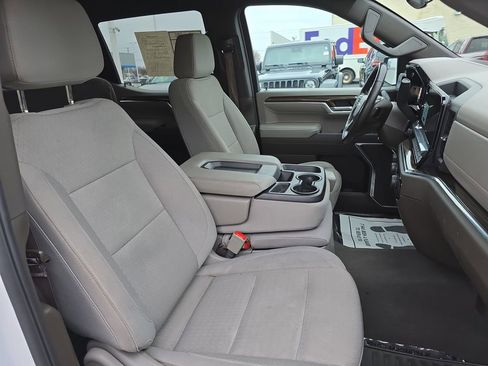 Used 2025 Chevrolet Silverado 1500 LT image 10