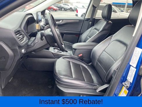 Used 2022 Ford Escape Titanium image 16