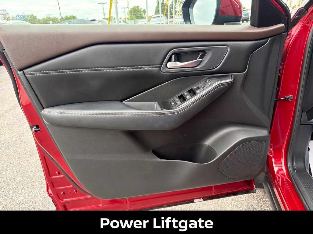 Certified 2023 Nissan Rogue SV w/ SV Premium B Package FWD image 12