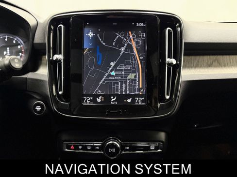 Used 2019 Volvo XC40 T5 Inscription image 27