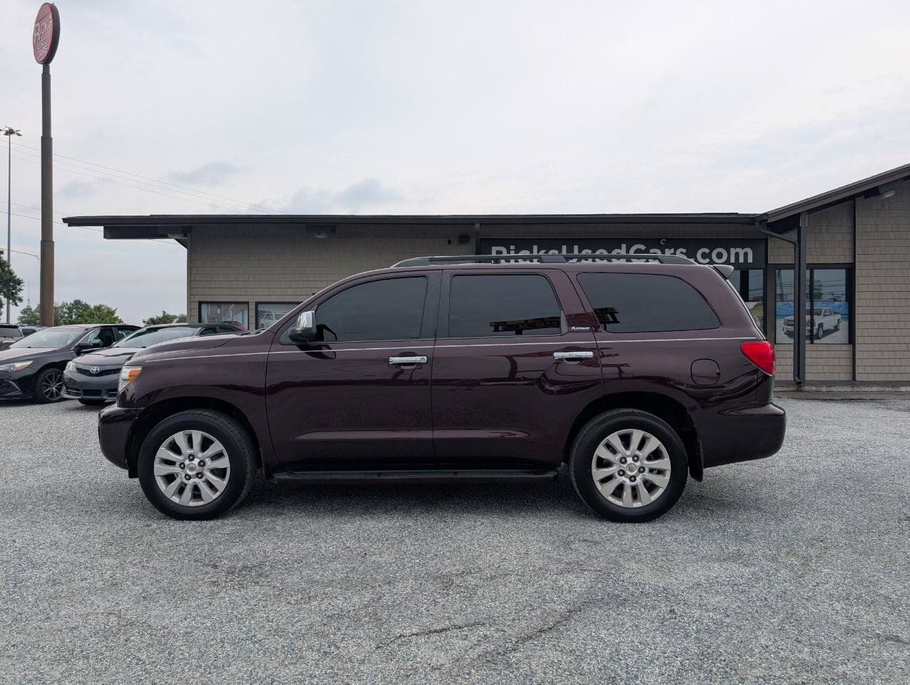 Used 2014 Toyota Sequoia Platinum RWD image 7