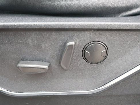 Used 2024 Ford F350 Lariat w/ Black Appearance Package image 15