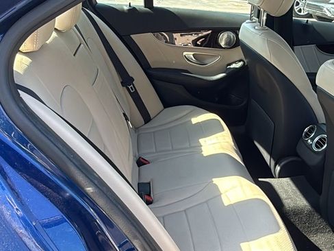 Used 2019 Mercedes-Benz C 300 Sedan image 15