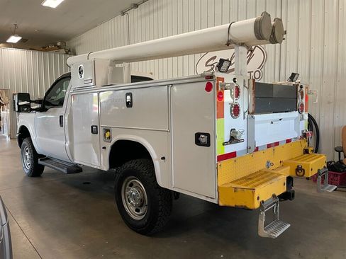 Used 2015 Ford F250 XL w/ XL Value Package AWD/4WD image 3
