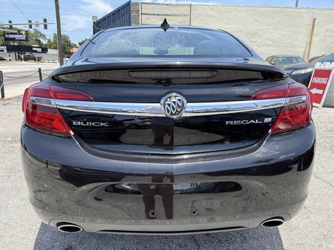 Used 2017 Buick Regal Sport Touring FWD image 6