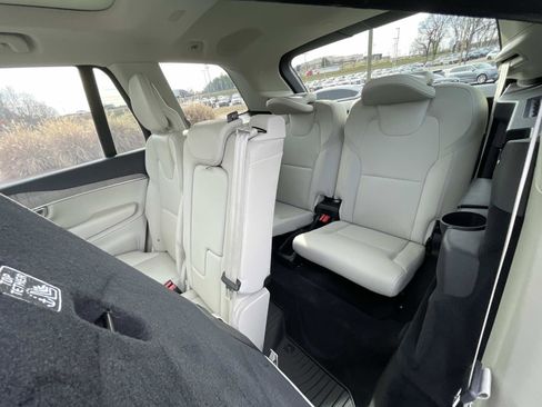 Certified 2023 Volvo XC90 B6 Plus w/ Protection Package Premier image 13