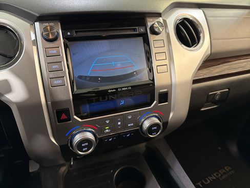 Used 2016 Toyota Tundra Limited image 18