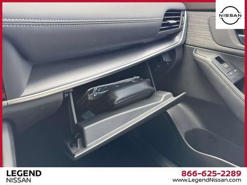 Certified 2023 Nissan Rogue SV AWD/4WD image 35
