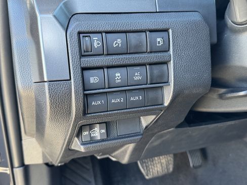 New 2025 Toyota Tacoma TRD Off-Road image 17