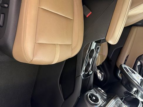 Used 2020 Chevrolet Blazer Premier AWD/4WD image 25