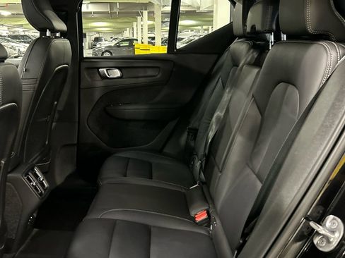 Certified 2023 Volvo XC40 B5 Plus w/ Climate Package AWD/4WD image 24