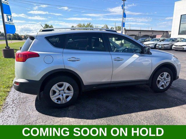 Used 2015 Toyota RAV4 LE AWD/4WD image 1