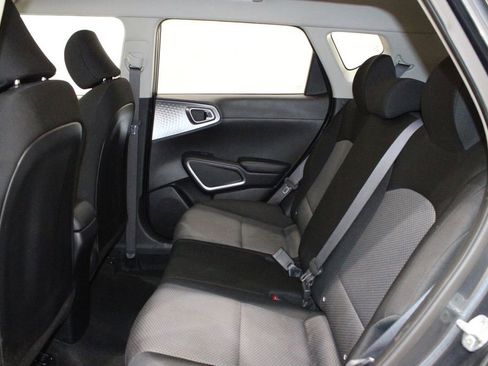 Used 2020 Kia Soul LX image 11