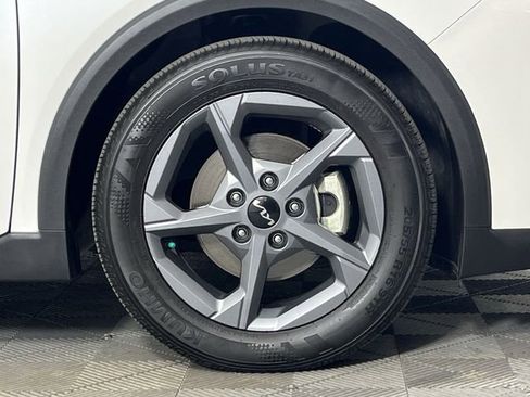 Certified 2025 Kia K4 LXS image 10