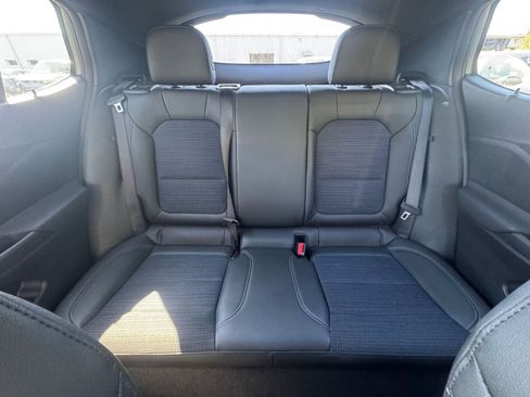 Used 2025 Buick Envista Preferred image 37