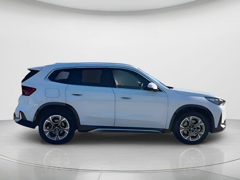 Used 2026 BMW X1 xDrive28i w/ Convenience Package AWD/4WD image 5
