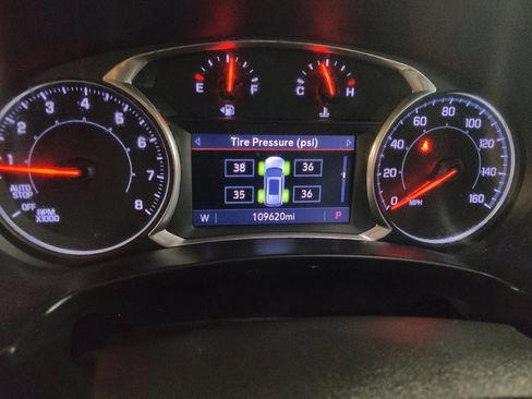 Used 2020 GMC Terrain SLT FWD image 23