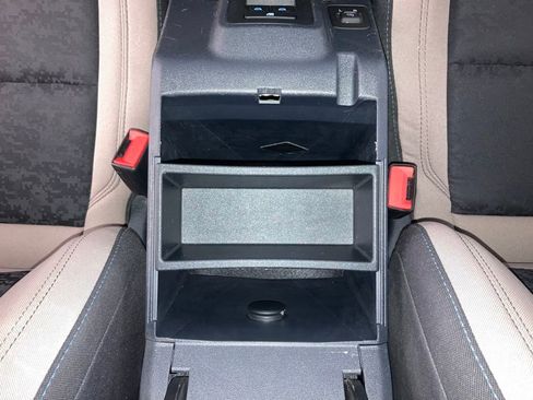 Used 2023 Ford Bronco Wildtrak image 12