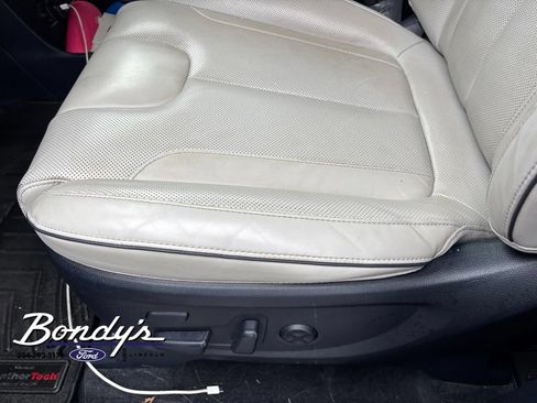 Used 2022 Hyundai Palisade Limited FWD image 5