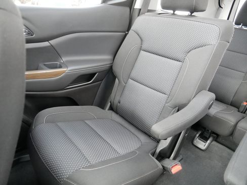 Used 2022 GMC Acadia SLE w/ Driver Convenience Package AWD/4WD image 12