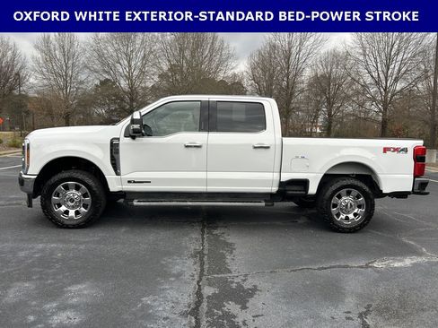 Used 2023 Ford F250 Lariat w/ Chrome Package image 11