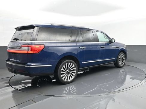 Used 2019 Lincoln Navigator L Reserve AWD/4WD image 4