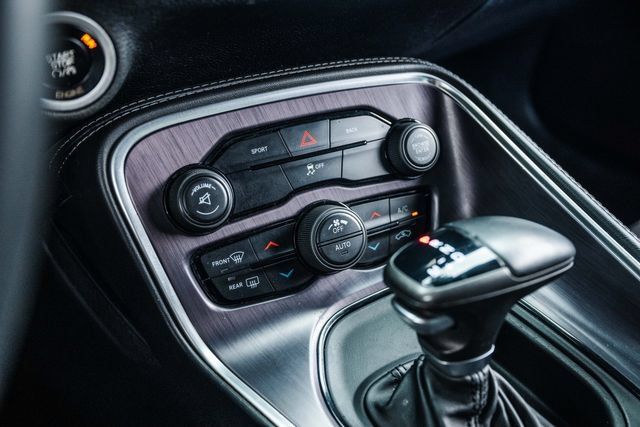 Used 2015 Dodge Challenger R/T w/ Quick Order Package 28B R/T RWD image 18