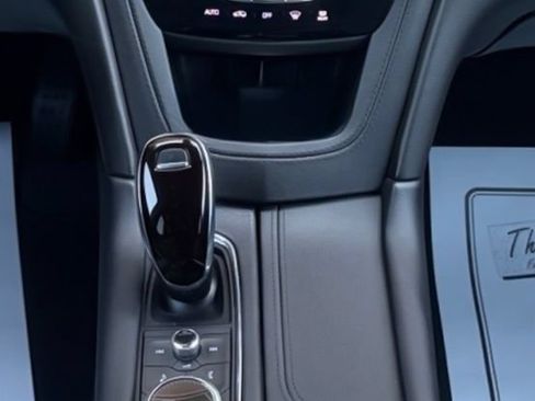 Used 2021 Cadillac XT5 Luxury AWD/4WD image 17