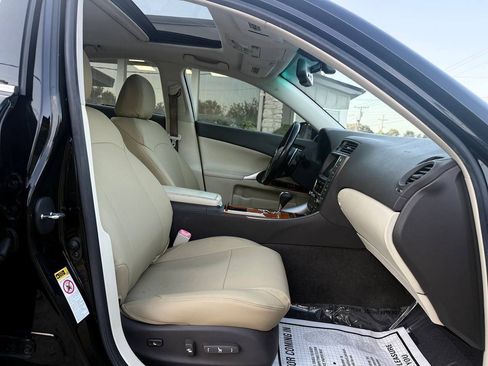 Used 2009 Lexus IS 350 RWD image 20