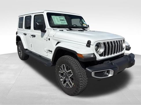 New 2026 Jeep Wrangler Unlimited Sahara AWD/4WD image 3