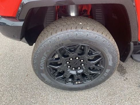 New 2026 GMC Hummer EV SUV image 10