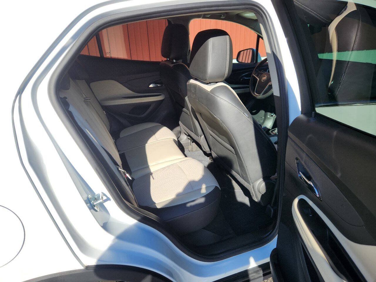 Used 2022 Buick Encore Preferred w/ Safety Package AWD/4WD image 15