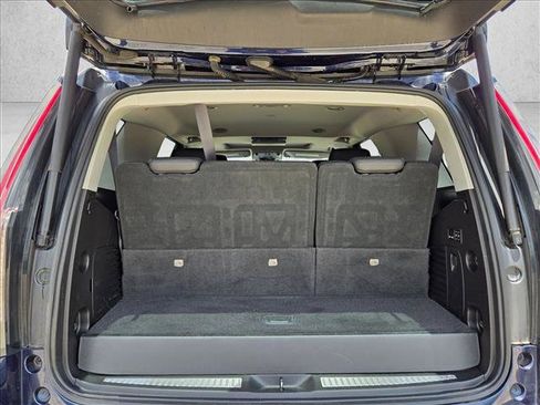 Used 2018 Cadillac Escalade Premium Luxury AWD/4WD image 20