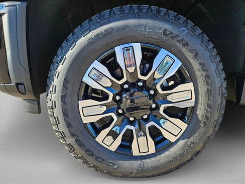New 2026 GMC Sierra 2500 Denali w/ Denali Reserve Package AWD/4WD image 10