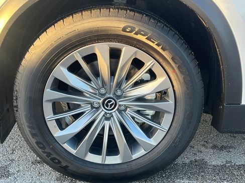 New 2025 MAZDA CX-90 Plug-In Hybrid w/ Preferred image 9