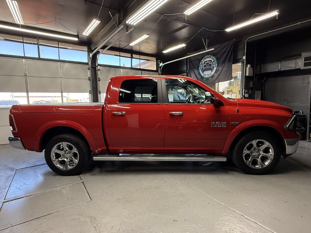 Used 2015 RAM 1500 Laramie w/ Convenience Group AWD/4WD image 4