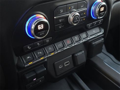 Used 2021 GMC Sierra 1500 Denali w/ Denali Ultimate Package image 25