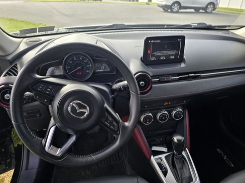 Used 2018 MAZDA CX-3 Touring w/ Preferred Equipment Package AWD/4WD image 4