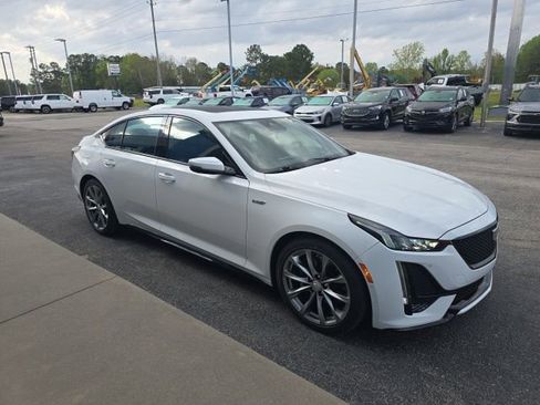 Used 2024 Cadillac CT5 V w/ Super Cruise 2 Package image 7