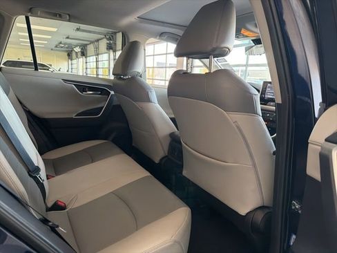 Certified 2021 Toyota RAV4 Limited image 9