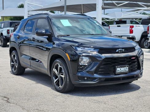 Used 2023 Chevrolet TrailBlazer RS w/ Convenience Package FWD image 3
