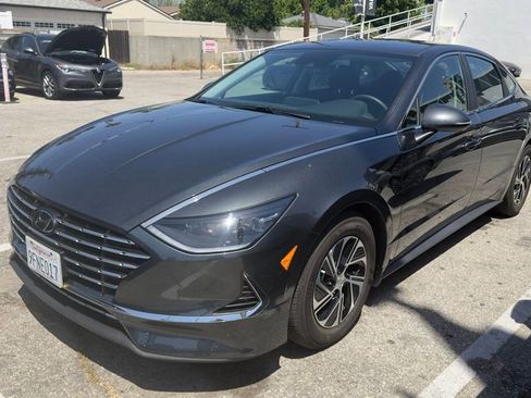 Used 2023 Hyundai Sonata Blue FWD image 3
