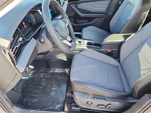 New 2026 Volkswagen Jetta SEL image 7